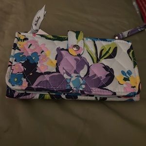 Vera Bradley, Smartphone wristlet, NEW, price was $65 selling for $32